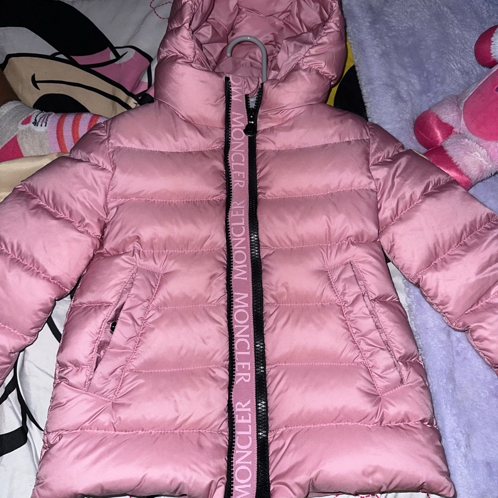 Cute kids coat fit a size 6/7 year old